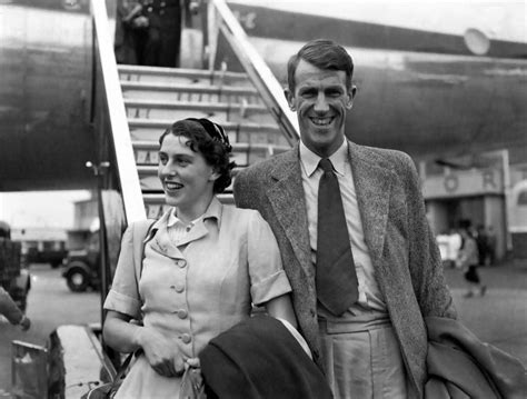 sir edmund hillary wife's death.